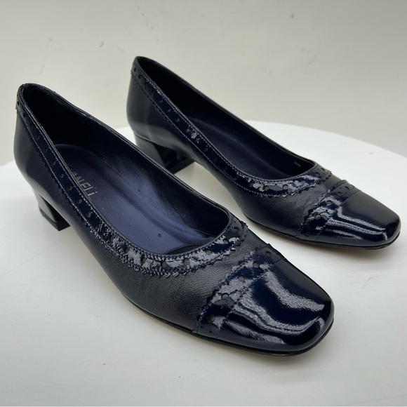 Vaneli Heels Pumps Block Low Heel Square Cap Toe Navy Blue Leather Retro Date - Picture 5 of 15
